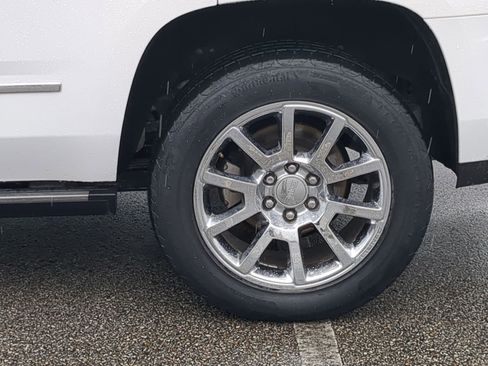 Used 2015 GMC Yukon Denali w/ Premium Package AWD/4WD image 10