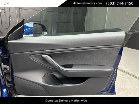 Used 2017 Tesla Model 3 Standard Range image 24