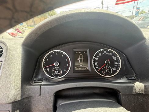 Used 2016 Volkswagen Tiguan S FWD image 11