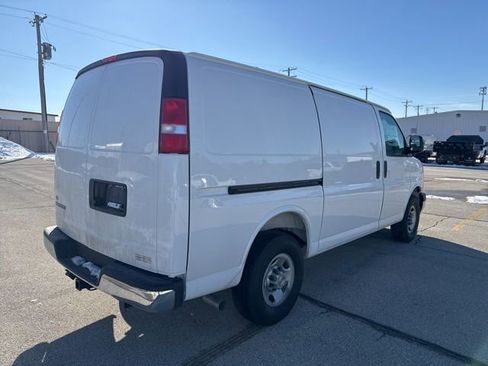New 2025 Chevrolet Express 2500 w/ Driver Convenience Package image 4
