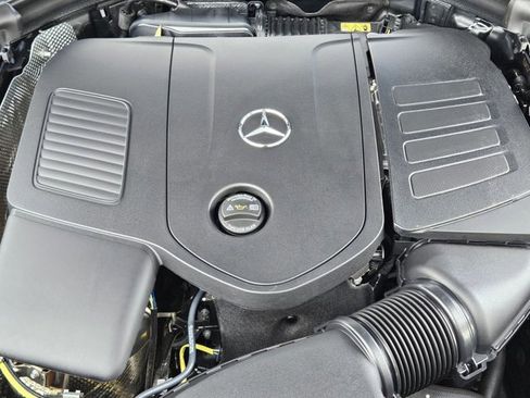 Used 2026 Mercedes-Benz GLC 300 image 23