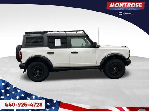 Used 2023 Ford Bronco Badlands image 6