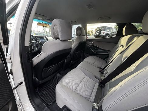 Used 2018 Hyundai Santa Fe Sport image 16