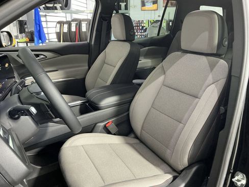 New 2026 Chevrolet Traverse LT w/ LPO, Floor Liner Package image 21