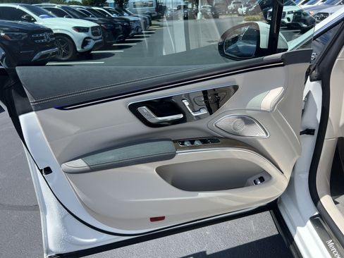 Used 2023 Mercedes-Benz EQS 450+ Sedan image 15