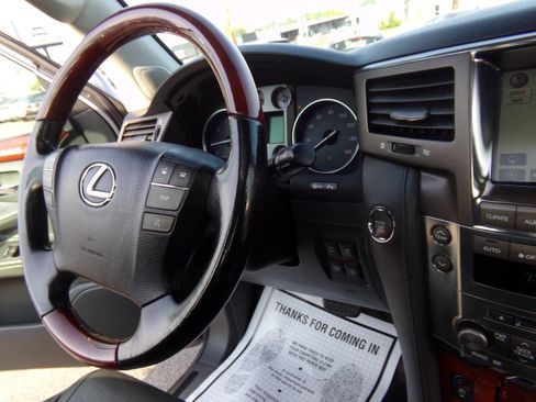 Used 2008 Lexus LX 570 4WD image 30