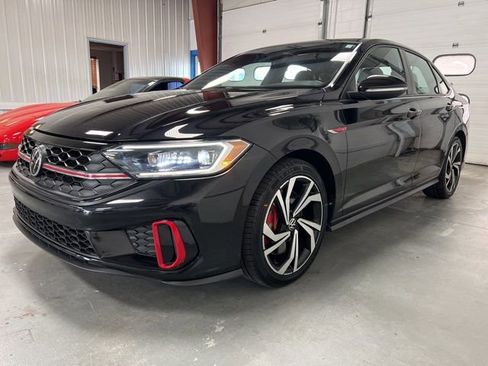 Used 2022 Volkswagen Jetta GLI Autobahn FWD image 3