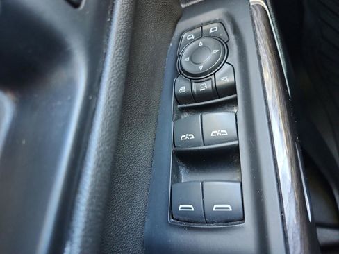 Used 2022 Chevrolet Silverado 2500 LTZ w/ LTZ Plus Package image 23