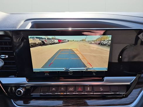 New 2026 GMC Sierra 1500 SLE image 42