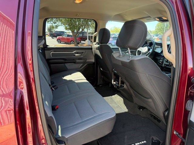 Used 2020 RAM 1500 Big Horn AWD/4WD image 4
