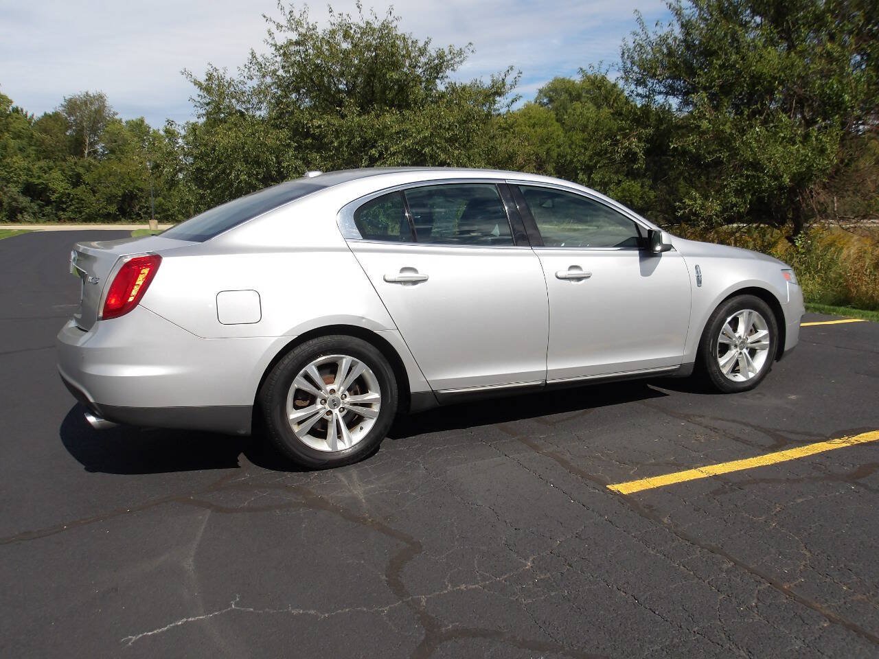 Used 2009 Lincoln MKS FWD image 10