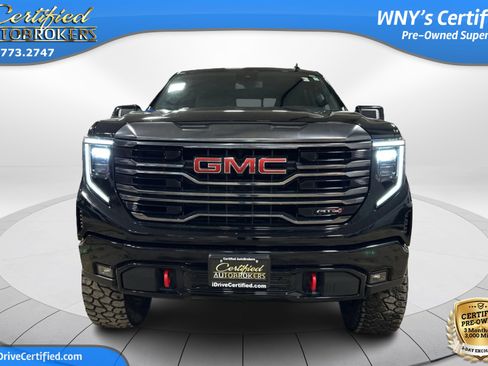 Used 2022 GMC Sierra 1500 AT4 image 2