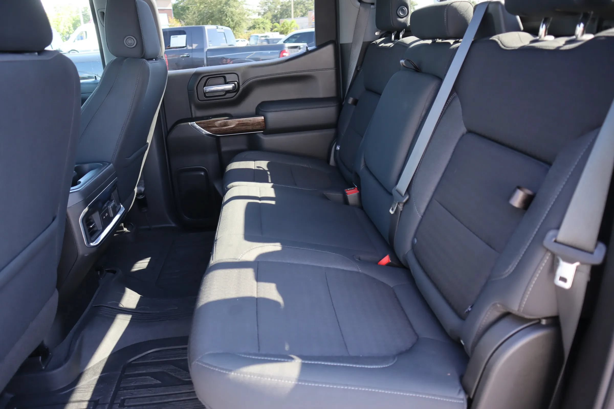 Used 2021 GMC Sierra 1500 Elevation w/ Preferred Package AWD/4WD image 23