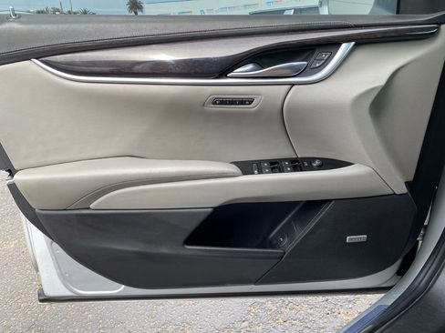 Used 2016 Cadillac XTS Premium FWD image 35