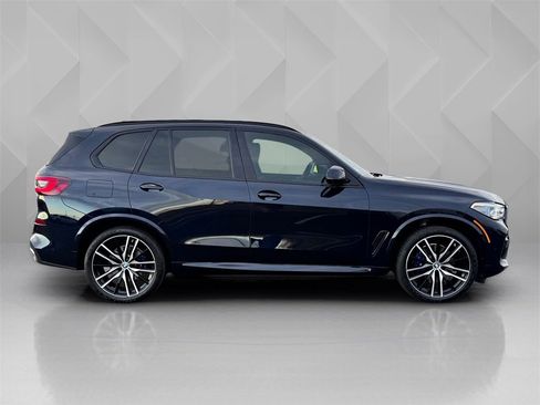 Used 2022 BMW X5 sDrive40i w/ M Sport Package image 4