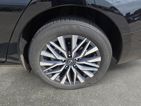 Used 2025 Nissan Altima 2.5 SV AWD/4WD image 30
