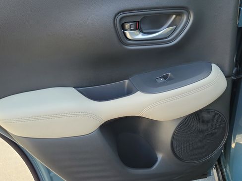 Certified 2026 Honda HR-V LX image 14