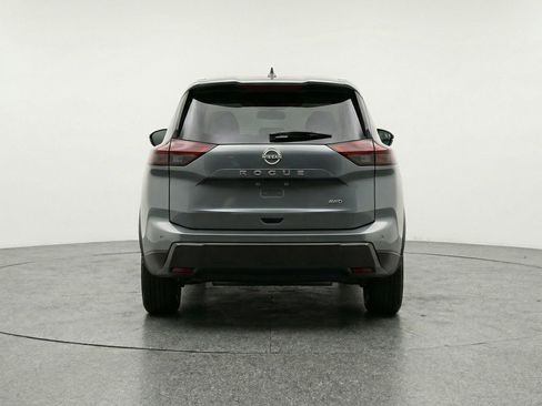 Used 2025 Nissan Rogue SV image 7