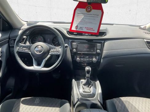 Used 2019 Nissan Rogue SV AWD/4WD image 13