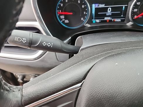 Used 2018 Chevrolet Equinox LT w/ Sun & Infotainment Package AWD/4WD image 13