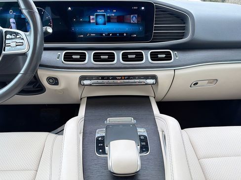 Used 2020 Mercedes-Benz GLE 350 4MATIC image 18