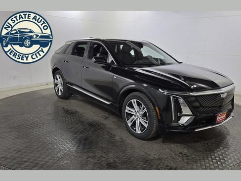 Used 2024 Cadillac Lyriq Tech w/ Driver Assist Package AWD/4WD image 1