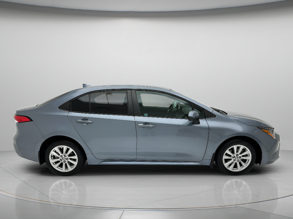 Used 2024 Toyota Corolla LE w/ LE Convenience Package FWD image 6