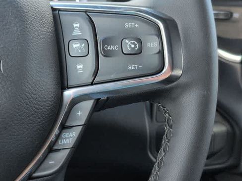 New 2026 RAM 2500 Laramie AWD/4WD image 24