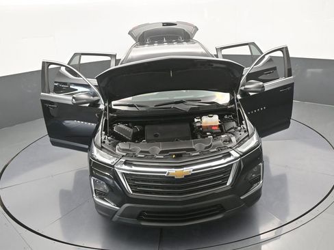 Used 2023 Chevrolet Traverse LS image 69
