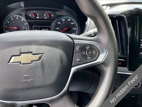 Used 2021 Chevrolet Traverse LS AWD/4WD image 14