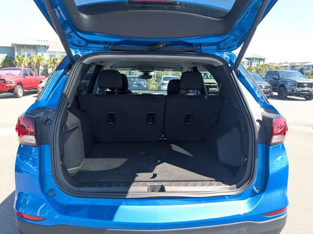 Used 2024 Chevrolet Equinox LT AWD/4WD image 12