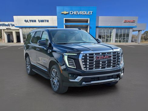 Used 2025 GMC Yukon Denali AWD/4WD image 3
