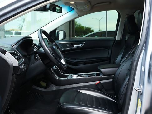 Used 2022 Ford Edge SEL image 37