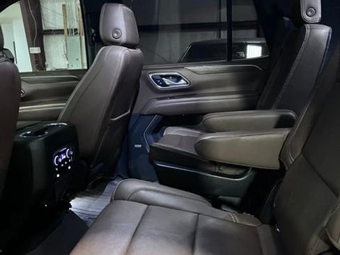 Used 2021 Chevrolet Tahoe High Country RWD image 13