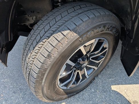 Used 2022 Toyota Tacoma SR5 image 21