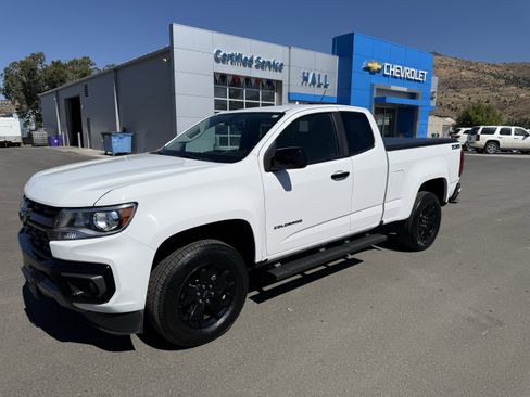 Used 2021 Chevrolet Colorado Z71 image 1