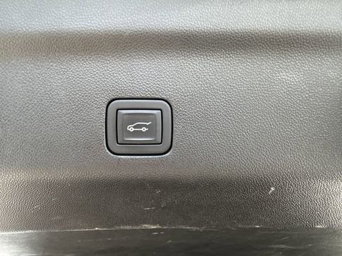 Used 2023 Chevrolet Tahoe LT w/ Luxury Package AWD/4WD image 46