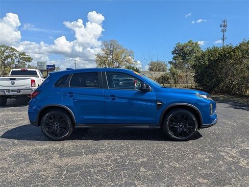 Used 2025 Mitsubishi Outlander Sport LE image 2