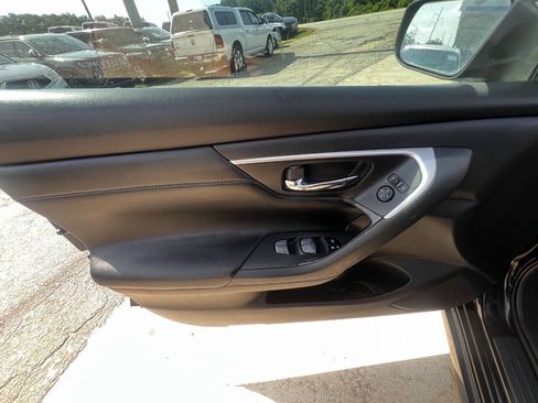 Used 2016 Nissan Altima 2.5 SR FWD image 17