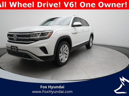 Used 2022 Volkswagen Atlas Cross Sport SE image 1