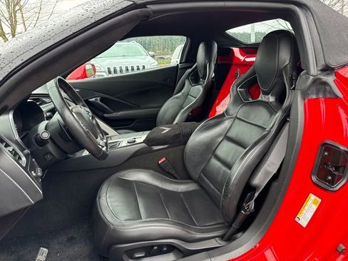 Used 2015 Chevrolet Corvette Z06 w/ 3LZ Preferred Equipment Group image 21