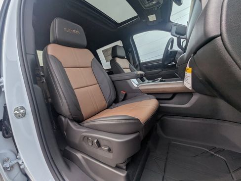 New 2026 Chevrolet Silverado 3500 High Country w/ High Country Premium Package image 15