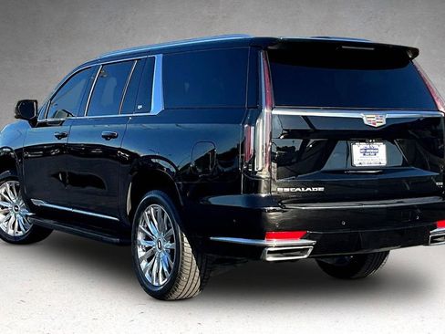 Used 2021 Cadillac Escalade ESV Premium Luxury w/ Driver Assist Tech Package AWD/4WD image 4