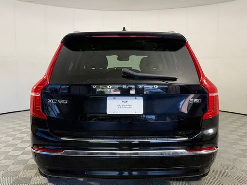 Used 2023 Volvo XC90 B5 Plus AWD/4WD image 7