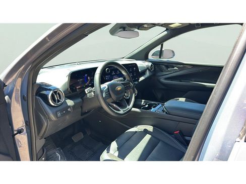 Used 2024 Chevrolet Blazer EV LT AWD/4WD image 9