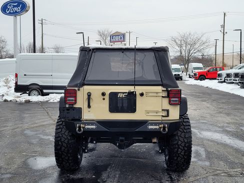 Used 2011 Jeep Wrangler Unlimited Sport image 5
