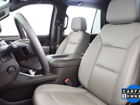 Used 2023 Chevrolet Tahoe Z71 w/ Luxury Package AWD/4WD image 23