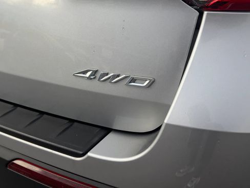 Used 2023 Ford Explorer XLT w/ Equipment Group 202A image 13