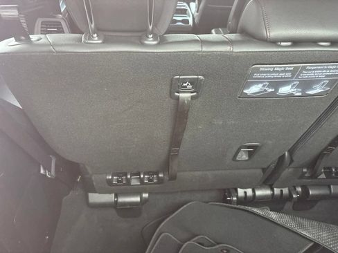 Used 2025 Honda Odyssey Sport-L image 23