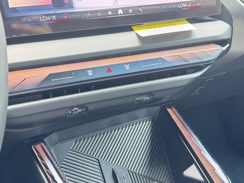 Used 2026 BMW X3 xDrive30 w/ Premium Package image 11